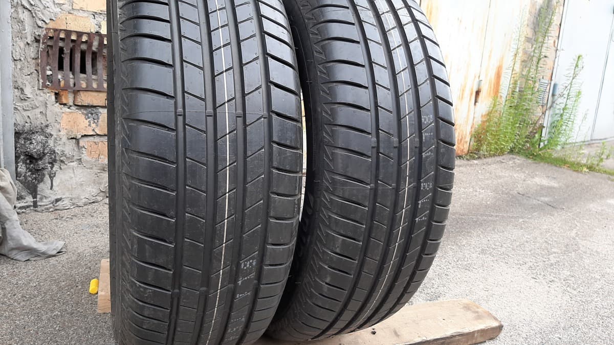 Вживані шини з Європи Bridgestone Turanza T005 205/65 R 15