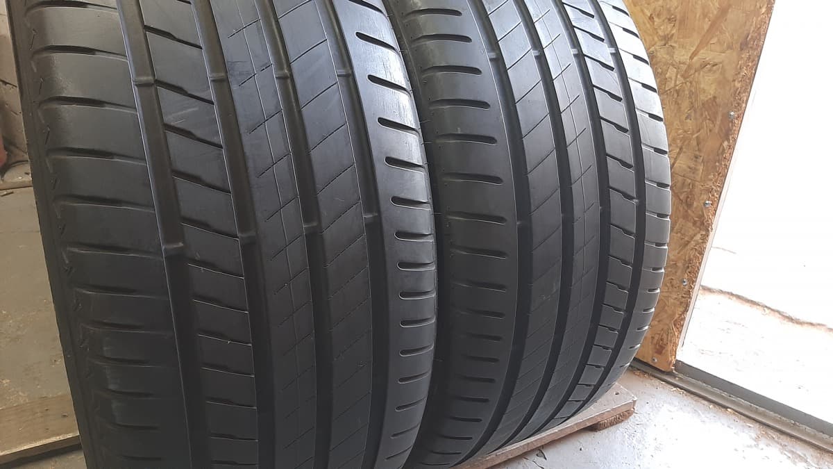 Вживані шини з Європи Bridgestone Alenza001 275/40 R 20