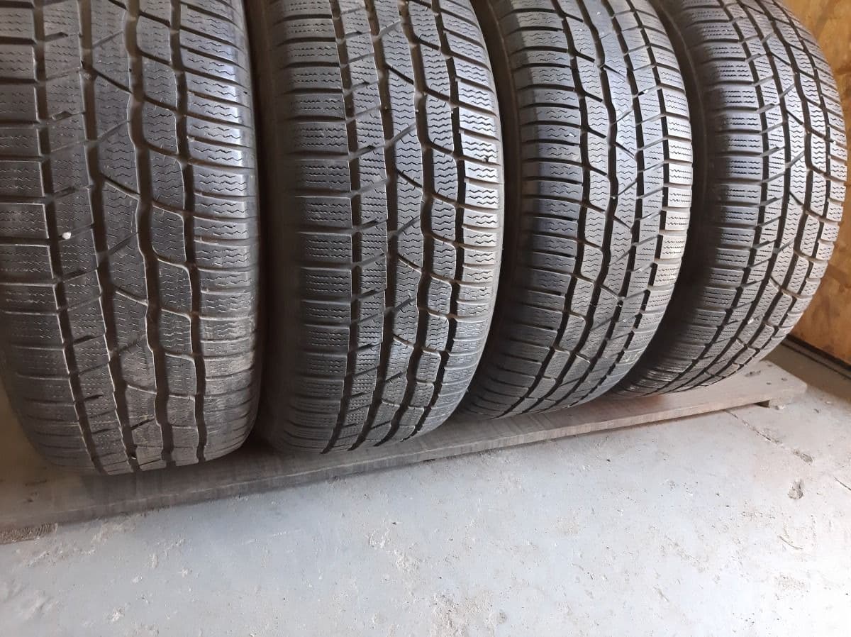 Вживані шини з Європи Continental ContiWinterContact TS 830P 215/50 R 17