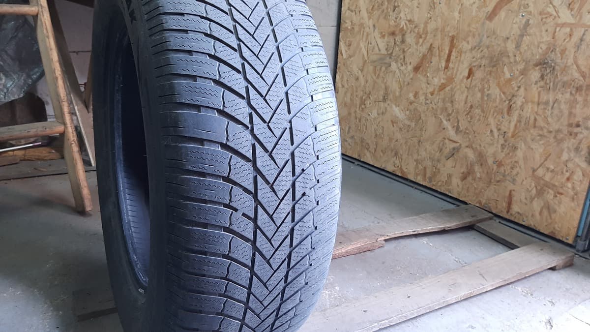 Вживані шини з Європи Bridgestone Blizzak LM005 265/60 R 18