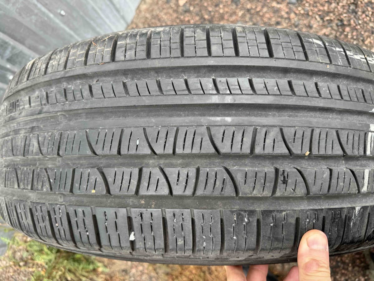 Вживані шини з Європи Pirelli Scorpion verde AllSeason 235/60 R 18