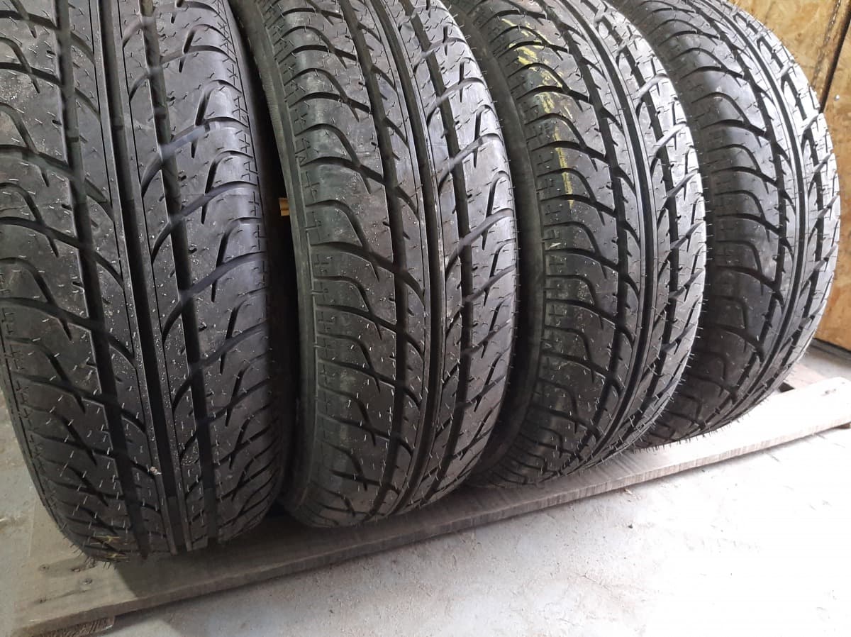 Вживані шини з Європи Sebring Sporty 205/65 R 15