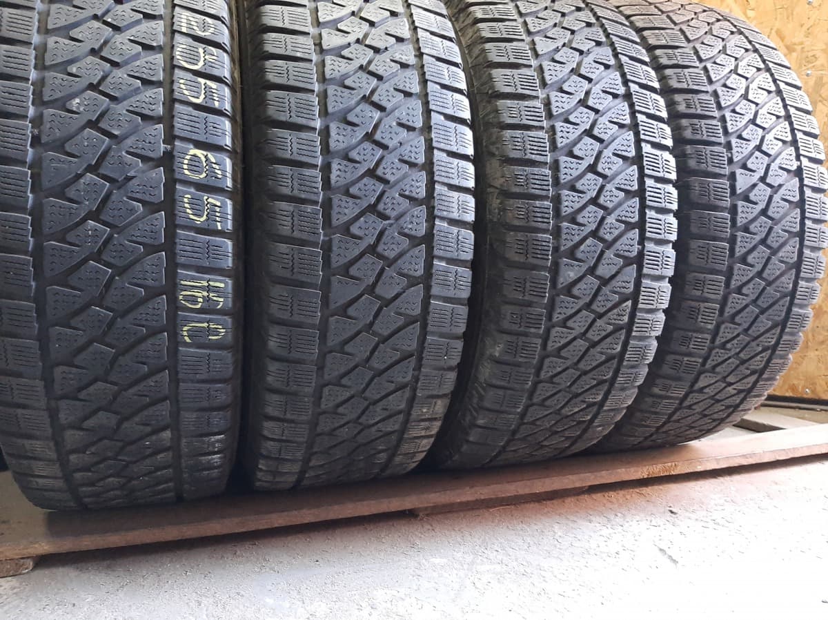 Вживані шини з Європи Bridgestone Blizzak W810 235/65 R 16C