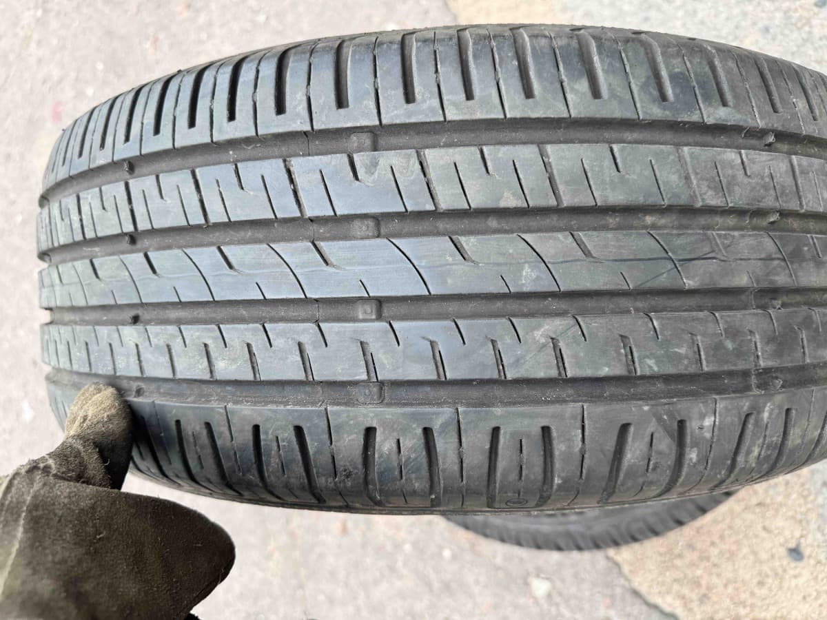 Вживані шини з Європи Barum Bravuris 3 215/55 R 16