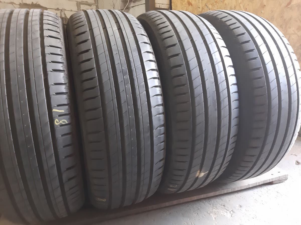 Вживані шини з Європи Michelin Latitude Sport 3 … . / 235/65 R 17