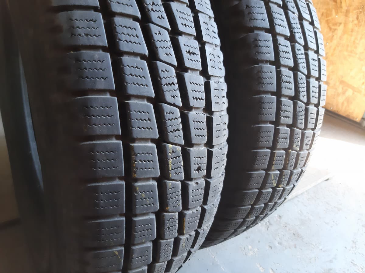 Вживані шини з Європи Toyo Toyo H09   . 215/0 R 14C