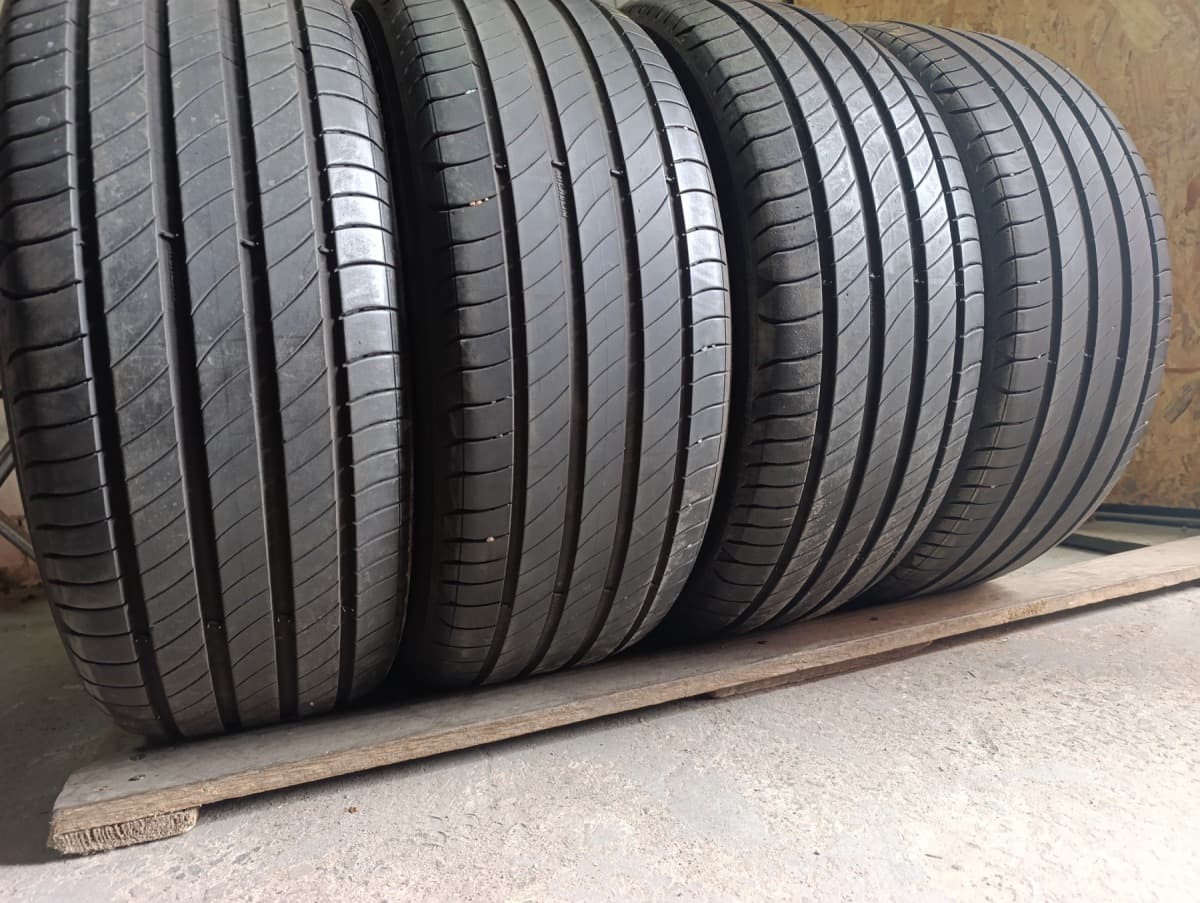 Вживані шини з Європи Michelin Primacy 4   .  215/50 R 17