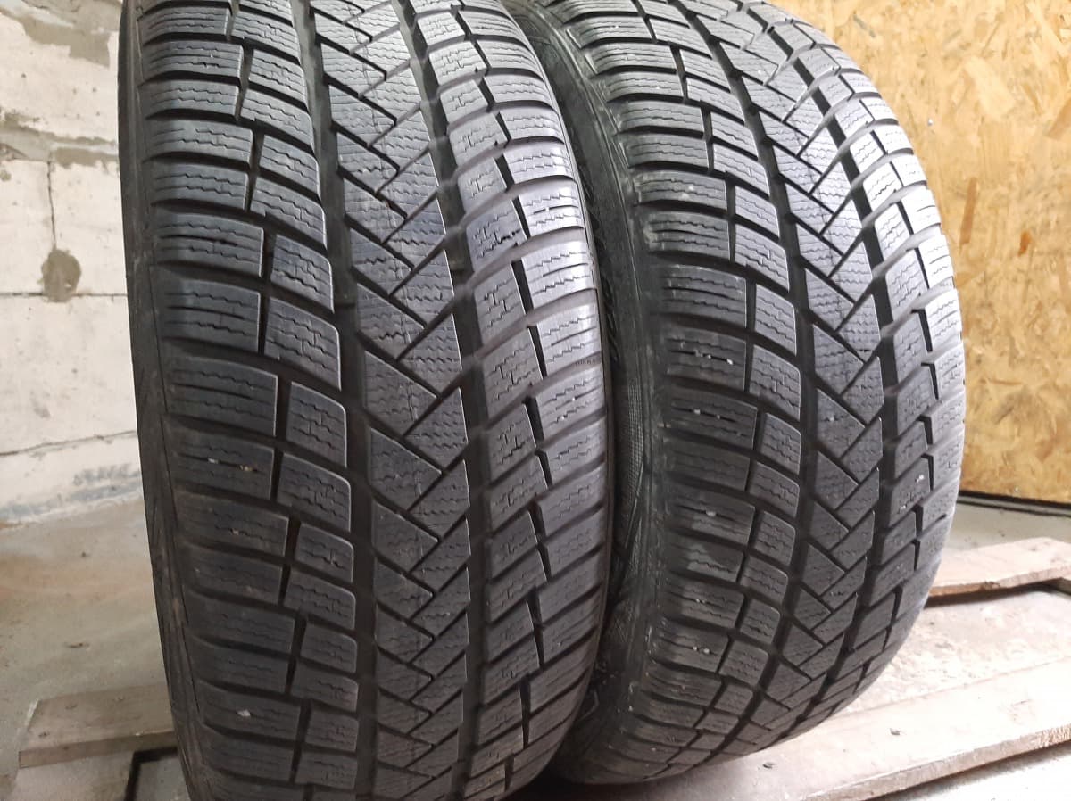 Вживані шини з Європи Vredestein Wintrac 820  .   . 215/50 R 17