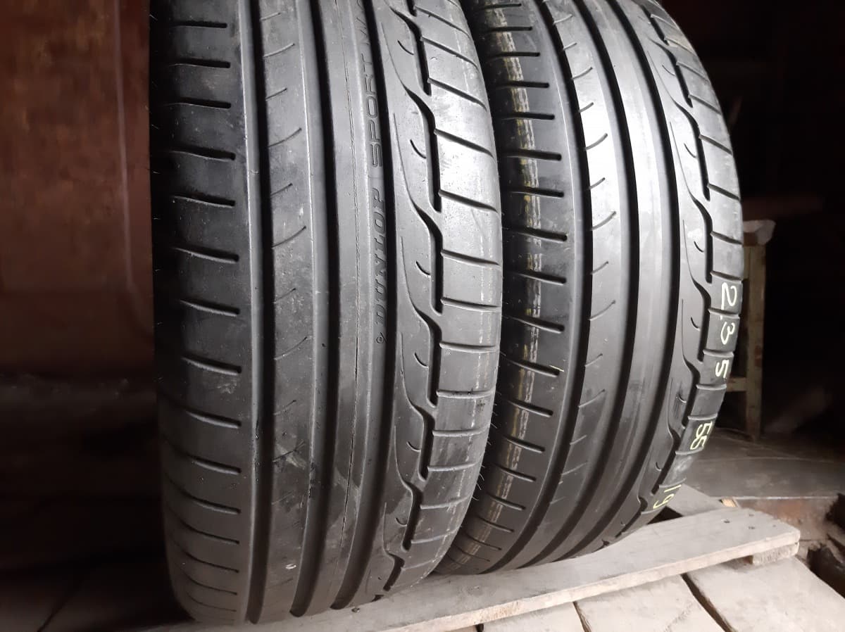 Вживані шини з Європи Dunlop Sport Maxx RT .  .  . 235/55 R 19