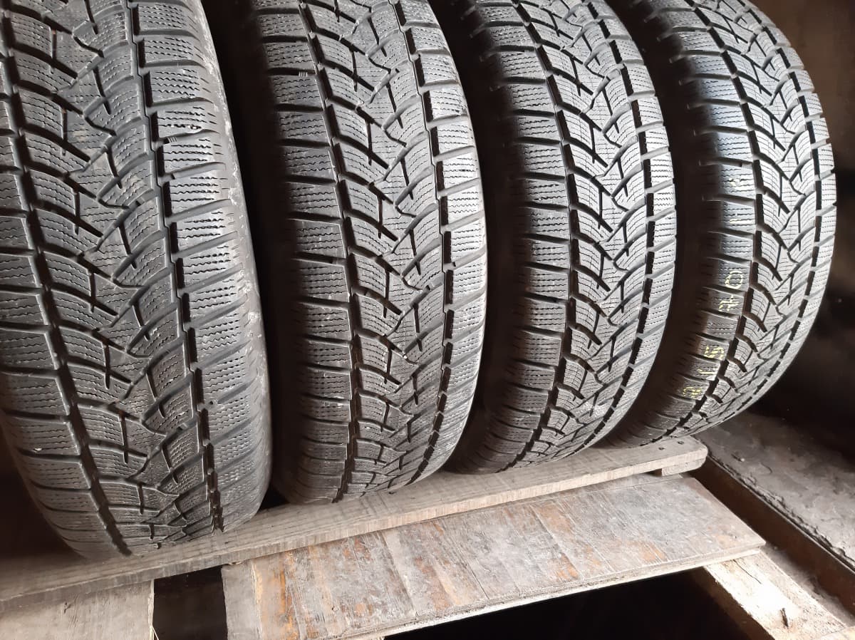 Вживані шини з Європи Dunlop Winter Sport 5   215/70 R 16