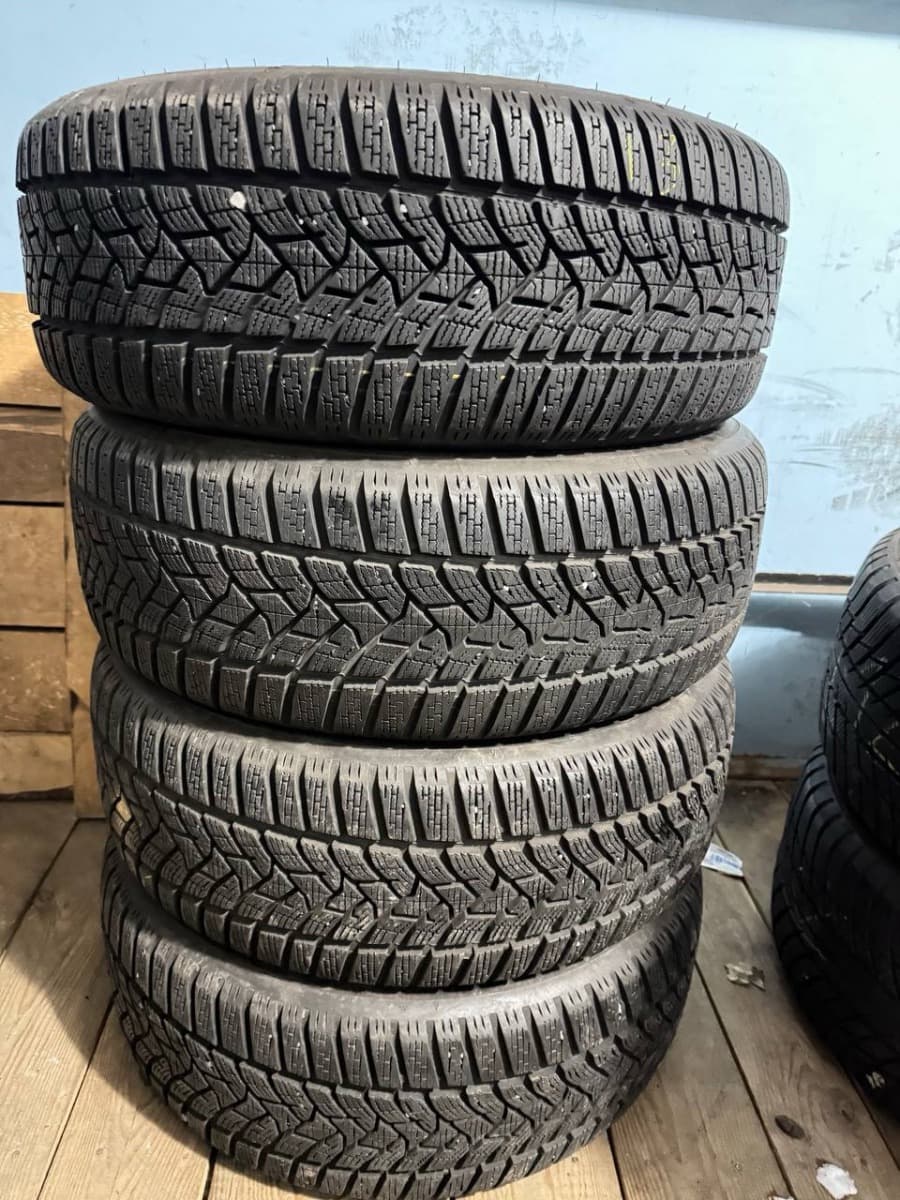 Вживані шини з Європи Dunlop Winter Sport 5   .      205/55 R 16
