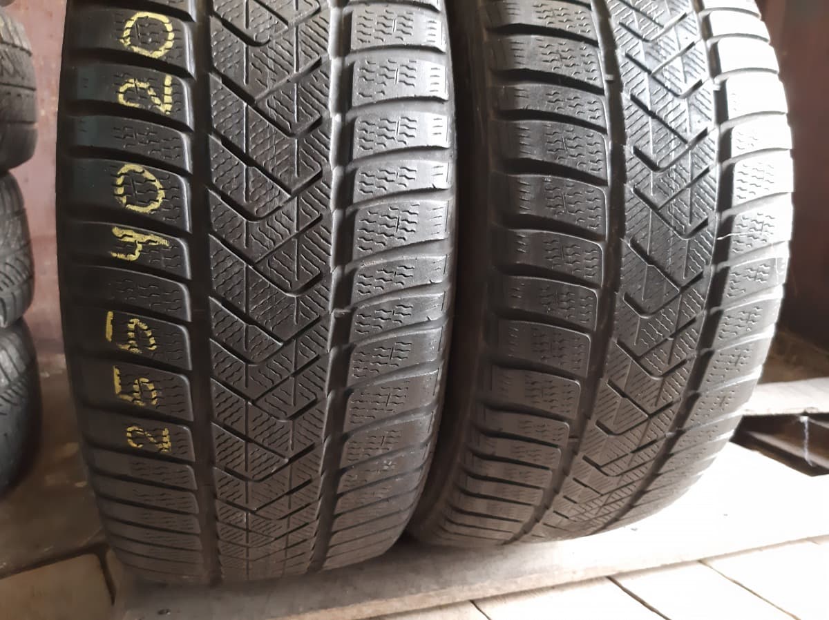 Вживані шини з Європи Pirelli Sottozero 3   …   255/40 R 20