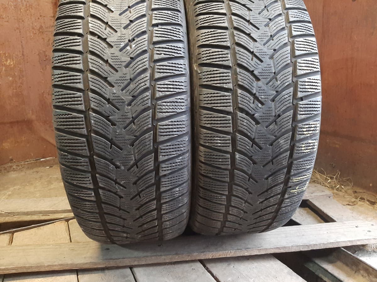 Вживані шини з Європи Dunlop Winter Sport 5  235/55 R 17