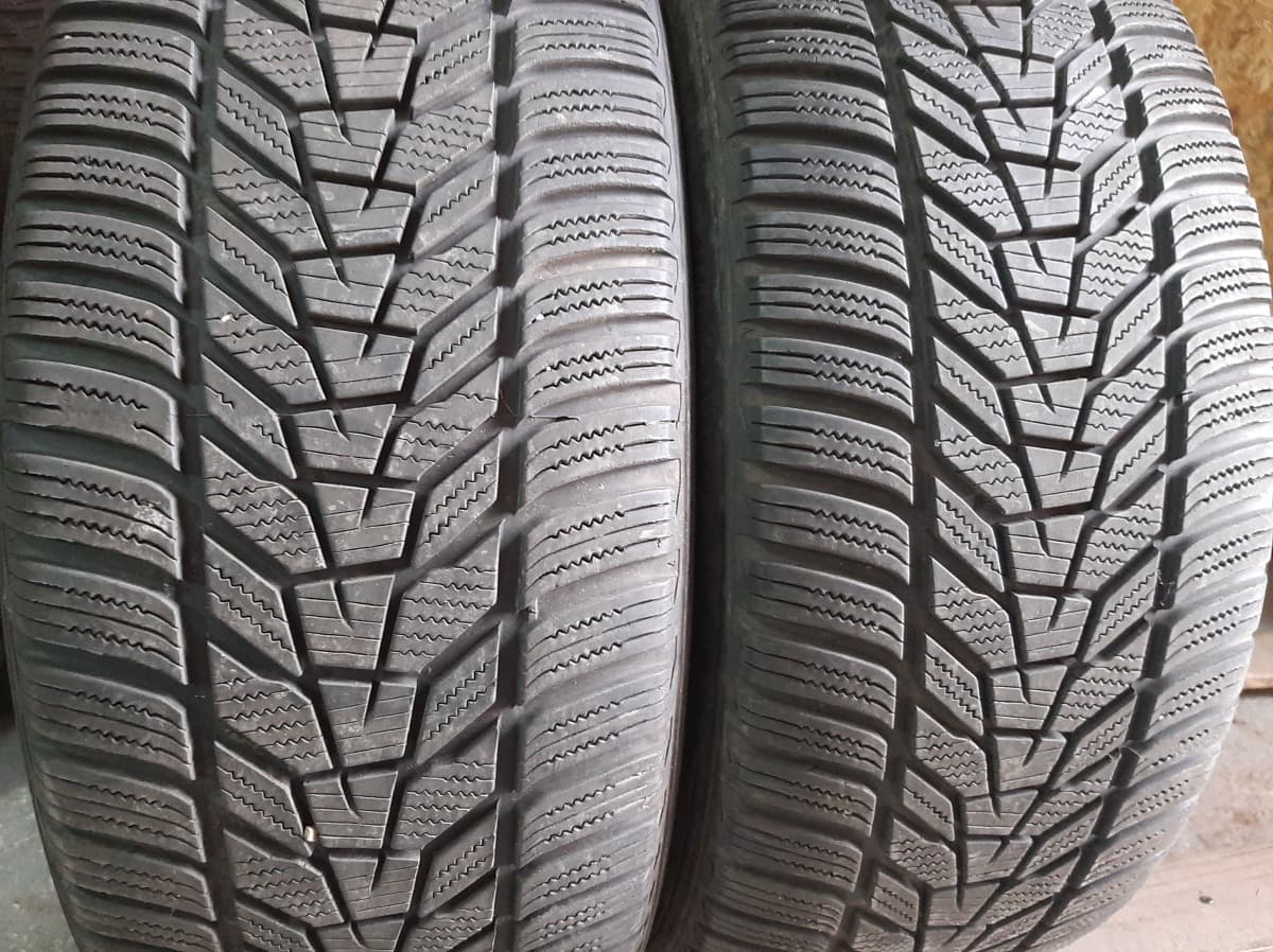 Вживані шини з Європи Hankook Winter I Cept Evo 3* .      235/45 R 19