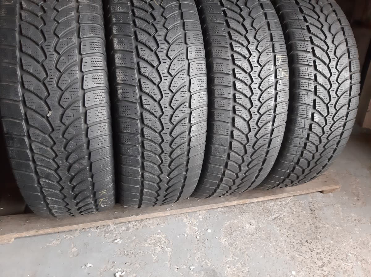 Вживані шини з Європи Bridgestone Blizzak LM-80    245/70 R 16