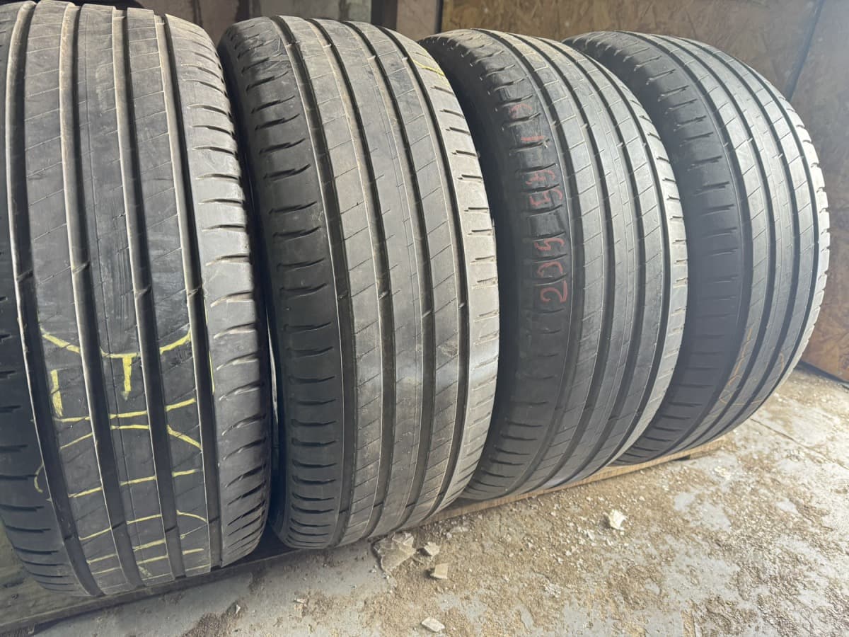 Вживані шини з Європи Michelin Latitude Sport 3    /  . 235/55 R 19
