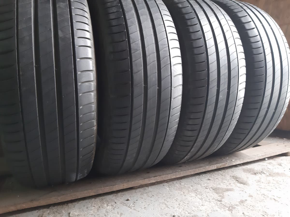 Вживані шини з Європи Michelin Primacy 3   .    215/55 R 17