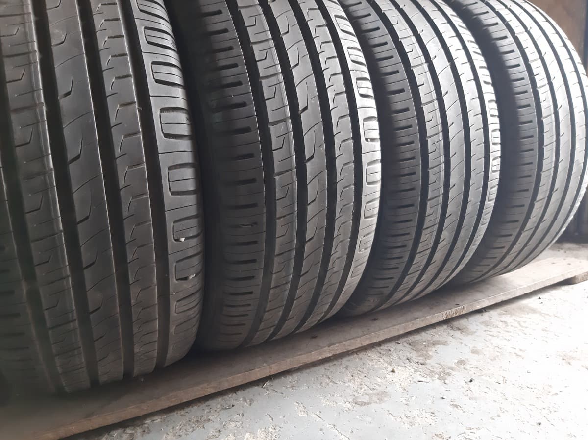 Вживані шини з Європи Barum Bravuris 3   .  235/45 R 17