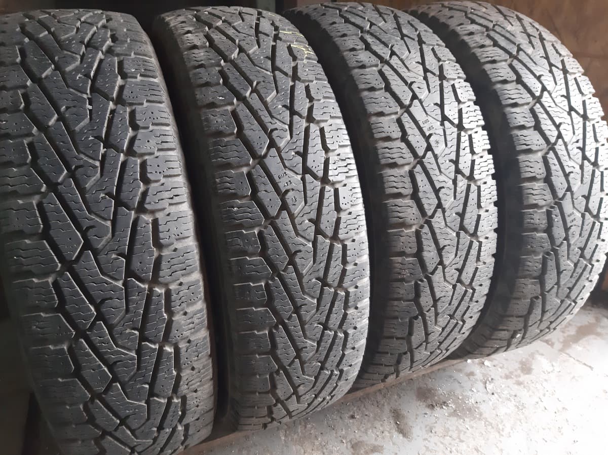 Вживані шини з Європи Nokian Hakkapellitta LT 2  245/75 R 17