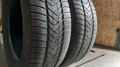 Шини на авто в хорошому стані Pirelli Scorpion Winter шириною 255 висотою 55 радіусом R 19 низькі ціни