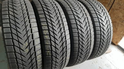 Шини на авто в хорошому стані Radar RW-5 шириною 215 висотою 70 радіусом R 15 низькі ціни