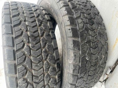Шини на авто в хорошому стані Dunlop GrandtrekSJ5 шириною 275 висотою 65 радіусом R 17 низькі ціни