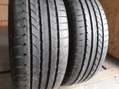 Шини на авто в хорошому стані Good Year Efficient Grip MO  шириною 225 висотою 60 радіусом R 16 низькі ціни