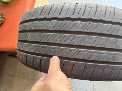 Шини на авто в хорошому стані Michelin Primacy MXM 4 шириною 235 висотою 45 радіусом R 18 низькі ціни