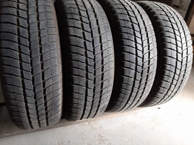 Шини на авто в хорошому стані Barum Polaris 3  шириною 225 висотою 65 радіусом R 17 низькі ціни