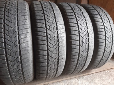Шини на авто в хорошому стані Pirelli Sottozero 3  .      шириною 225 висотою 60 радіусом R 18 низькі ціни