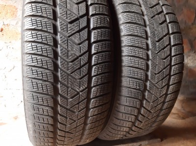 Шини на авто в хорошому стані Pirelli Scorpion Winter       шириною 235 висотою 60 радіусом R 18 низькі ціни