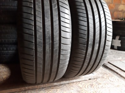 Шини на авто в хорошому стані Bridgestone Turanza T005    шириною 245 висотою 45 радіусом R 18 низькі ціни