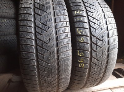 Шини на авто в хорошому стані Pirelli ScorpionWintr шириною 265 висотою 65 радіусом R 17 низькі ціни