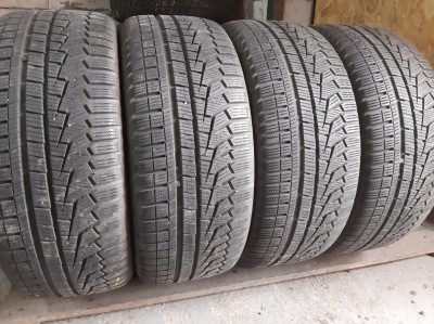 Шини на авто в хорошому стані Hankook Winter I Cept Evo 2  шириною 235 висотою 45 радіусом R 18 низькі ціни
