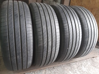 Шини на авто в хорошому стані Michelin Primacy 4   шириною 205 висотою 60 радіусом R 16 низькі ціни