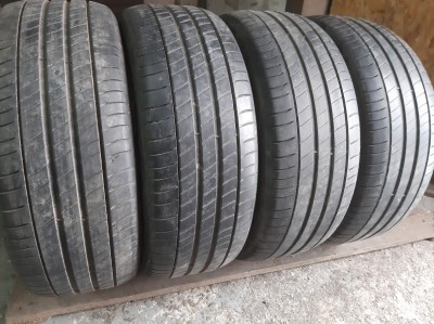 Шини на авто в хорошому стані Michelin Primacy 3     шириною 215 висотою 55 радіусом R 16 низькі ціни