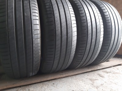 Шини на авто в хорошому стані Michelin Primacy 3   .    шириною 215 висотою 55 радіусом R 17 низькі ціни